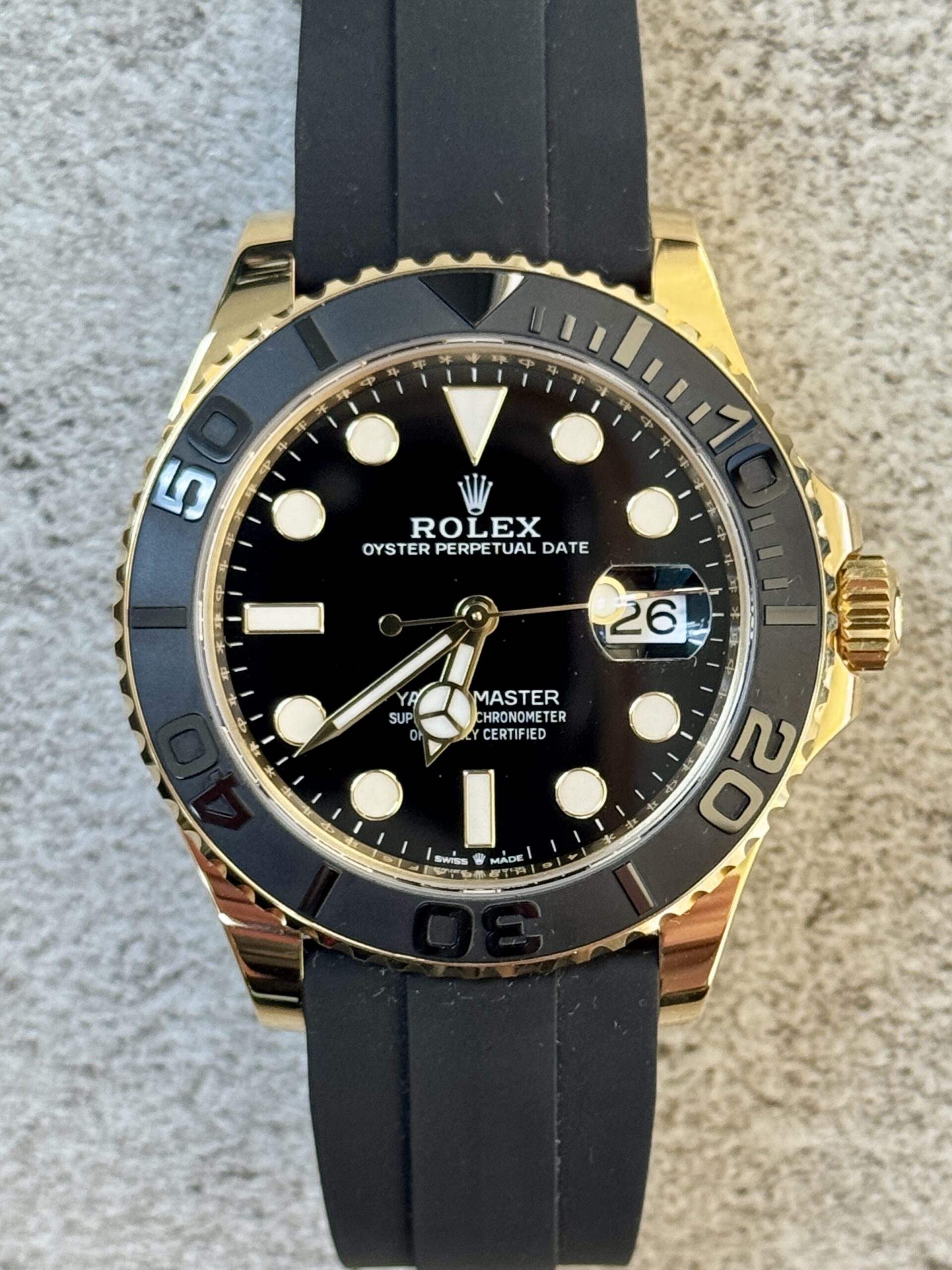 2025 ROLEX YACHT-MASTER 42 YELLOW GOLD OYSTERFLEX 226658